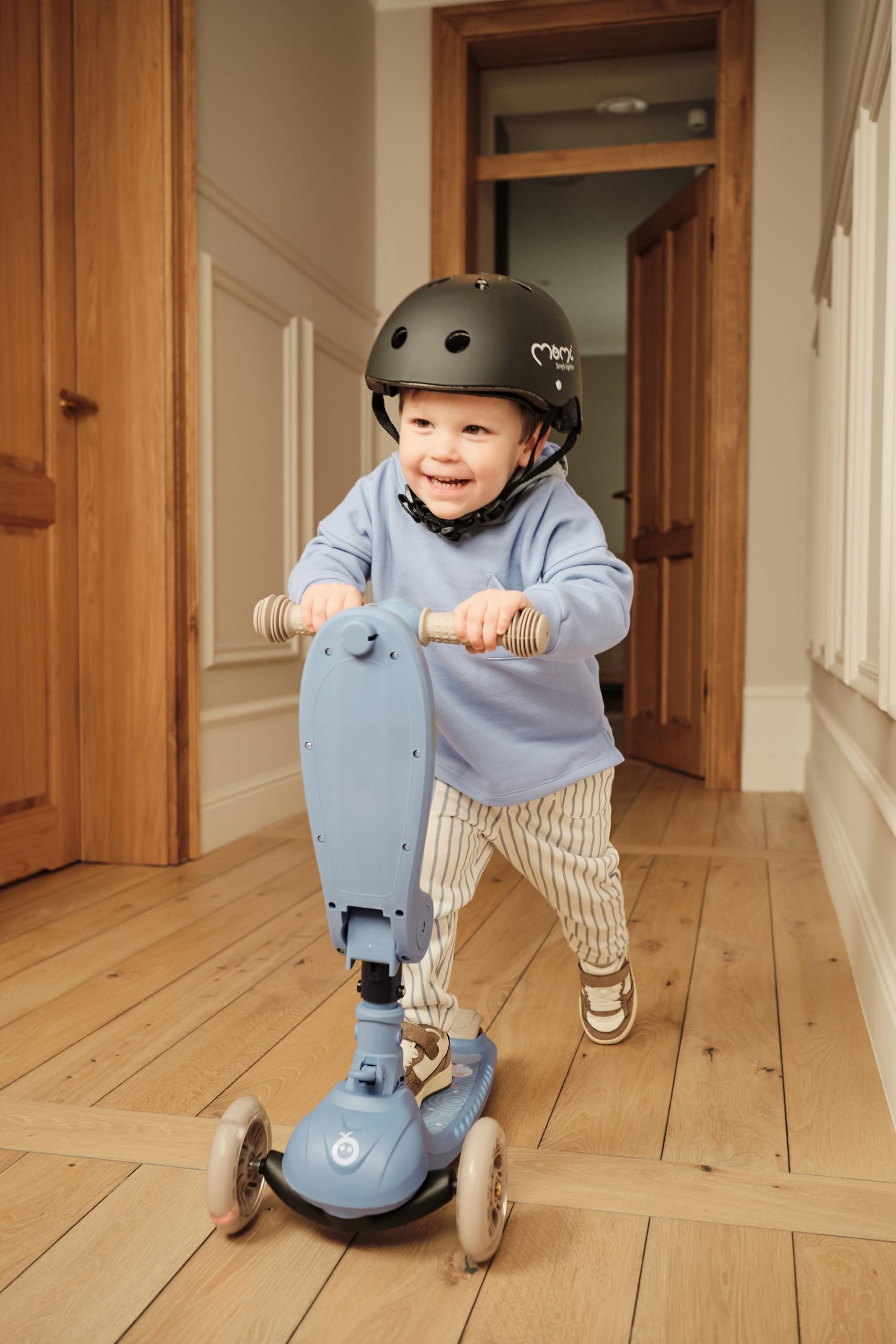 MoMi Debe Trottinette pour Enfants à partir de 1 an jusqu'à 50 kg - Trottinette 2 en 1 avec siège Pliable - Trottinette pour Enfant avec 2 hauteurs réglables - Trottinette Pliable pour intérieur et