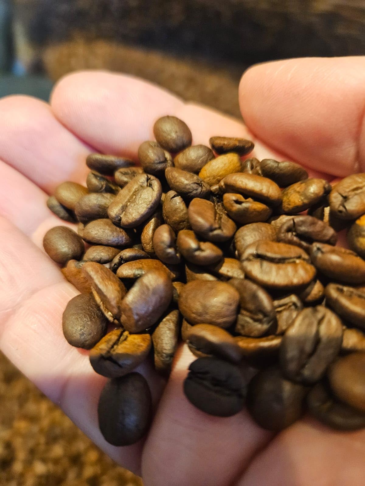 KoffeeONHOME Café en Grano Descafeinado al Agua, 100% Arábica, Tueste Natural, 1 kg