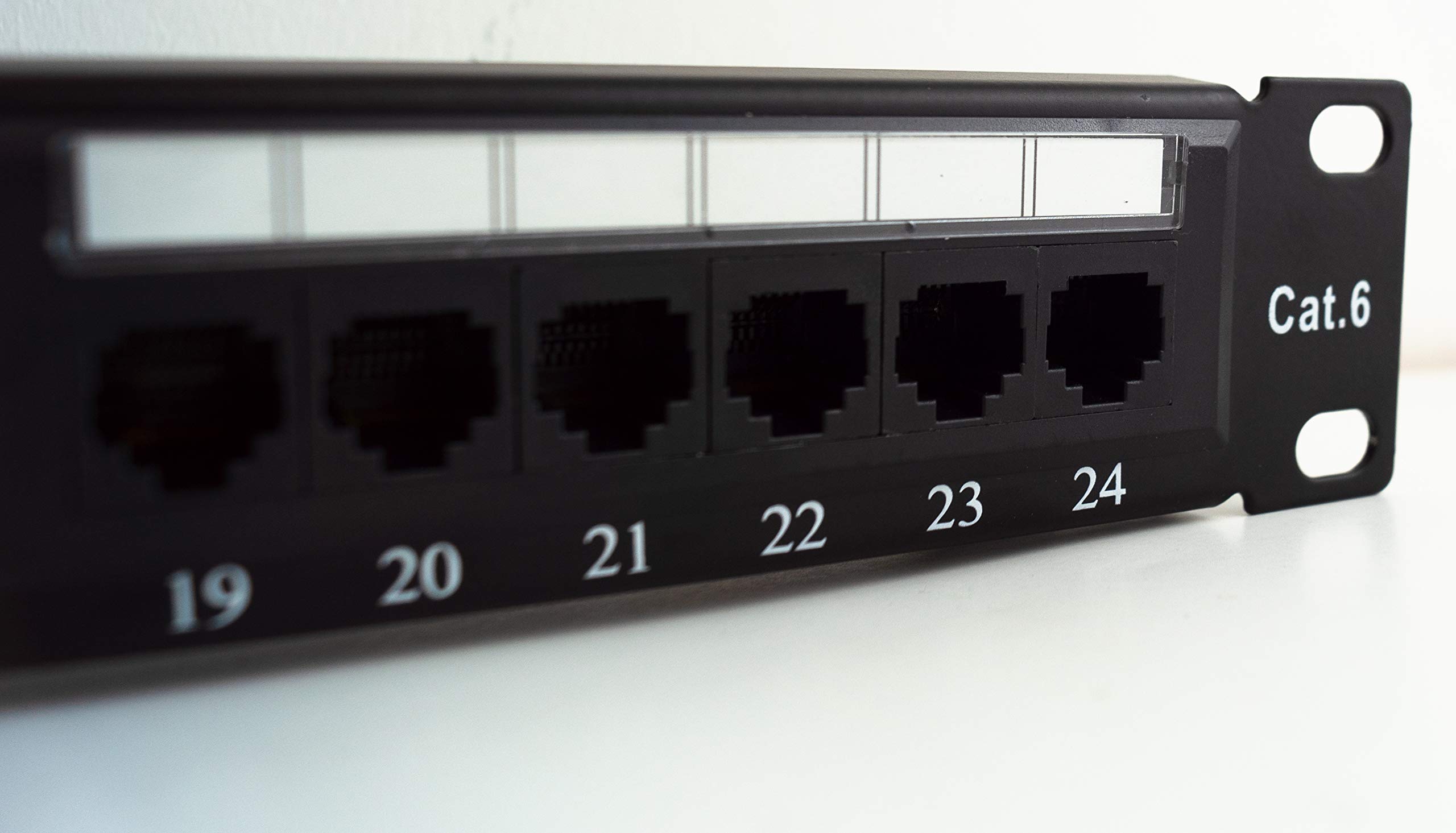 iONZ 24 Port 1U Rack Mountable CAT6 Patch Panel Backwards compatible