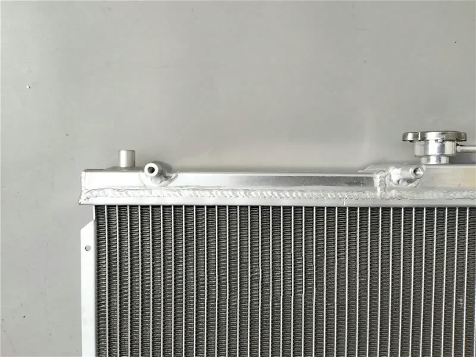Zestaw Chłodzący,Radiator Do Do Miata MX5 1.8L ręczna skrzynia biegów 1999-2005 grzejnik aluminiowy + osłona + wentylator