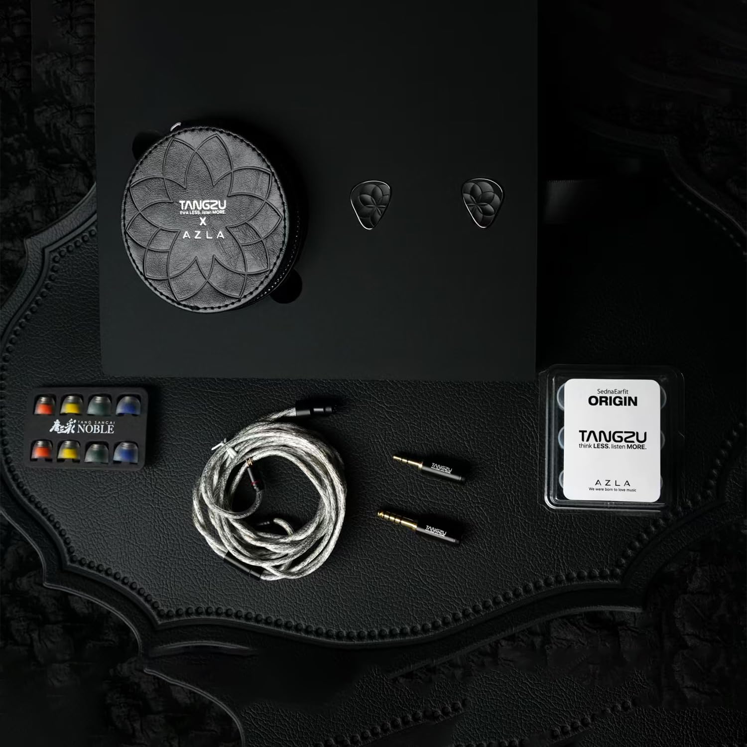 TANGZU AZLA Noir Blanc - Auricolari in-ear con driver ibridi 1DD + 3BA, HiFi Wired Gaming IEM con spina modulare staccabile da 3,5 mm e 4,4 mm, cavo intercambiabile per musicisti, audiofili gamer