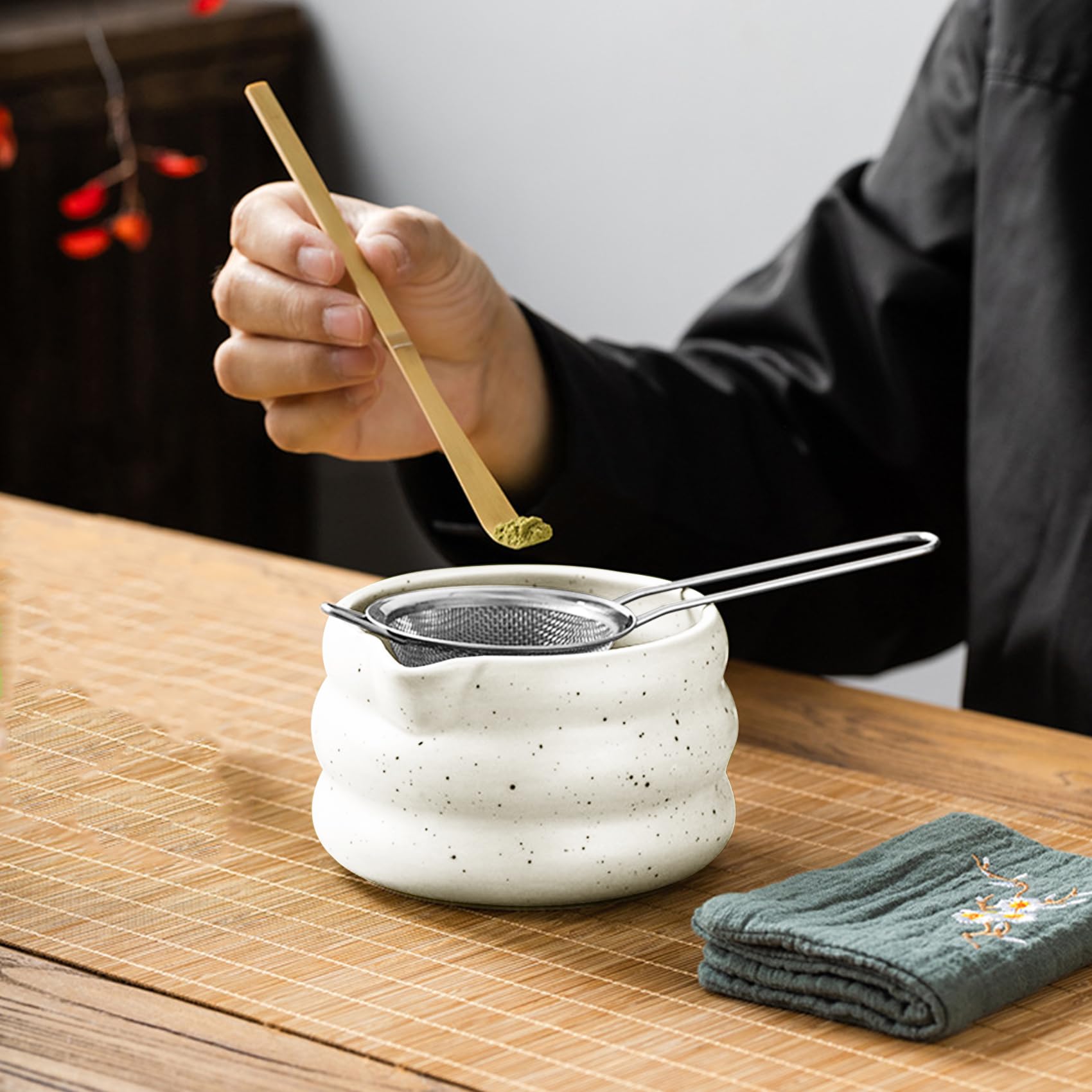 Matcha Tee Set mit Matcha Besen und Schale, Matcha Schneebesen und Keramik Matcha Besen Halter Set von 5 Matcha Kit für Zeremonie(Weiß)