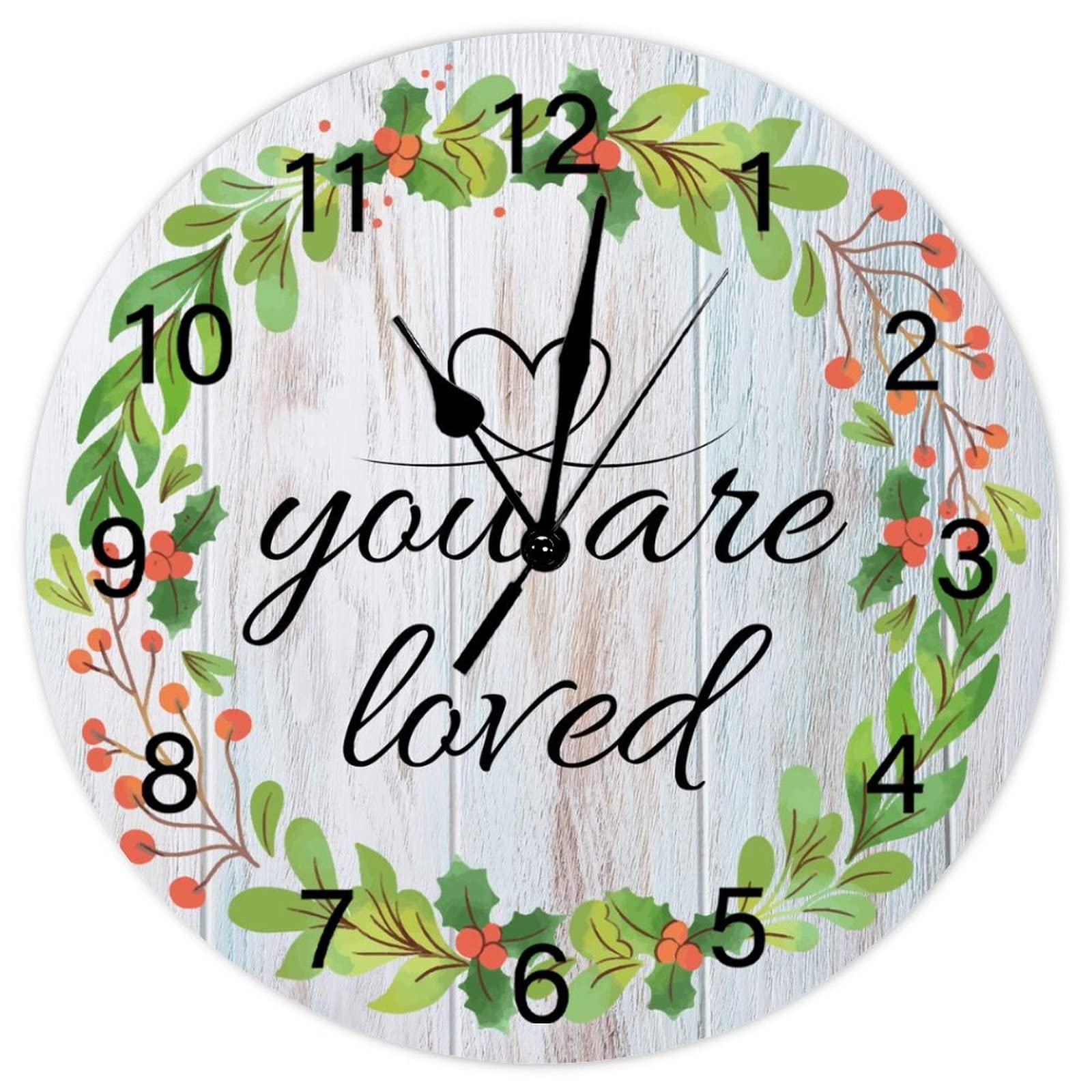 Horloge murale en bois You Are Loved style rustique et couronne florale de 38 cm