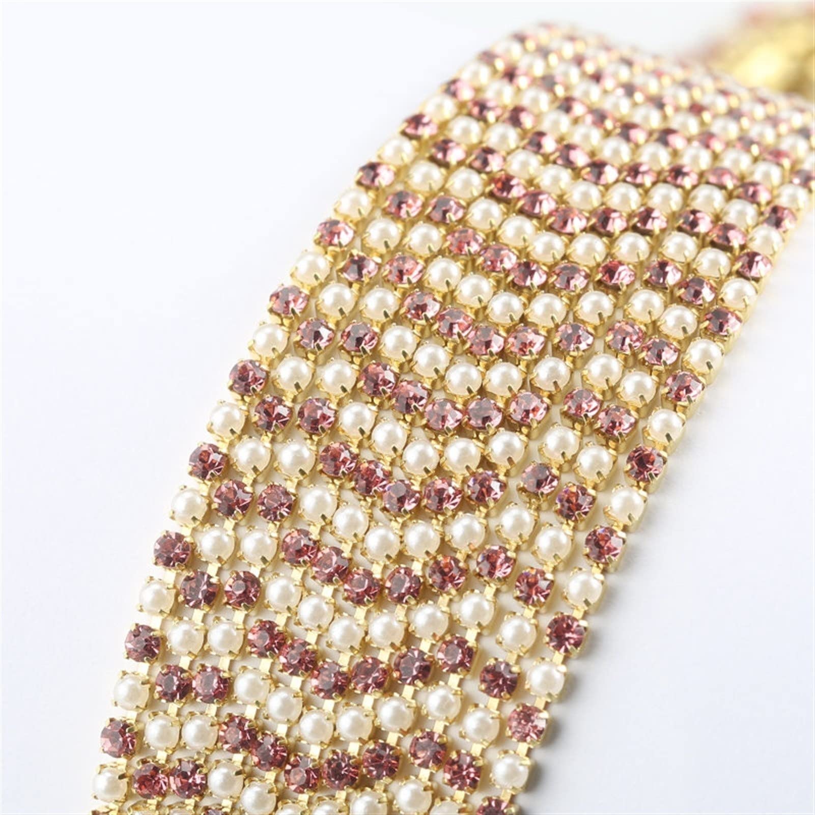 ACiyD Strassband Perlen-Strasskette 2/10 Yards/Rolle Kristallglas SS6/2 mm goldene Basis Cup geschlossene Ketten Bekleidung Nähstil DIY Strasskette zum Basteln (Rosa 2 mm 10 Yards)