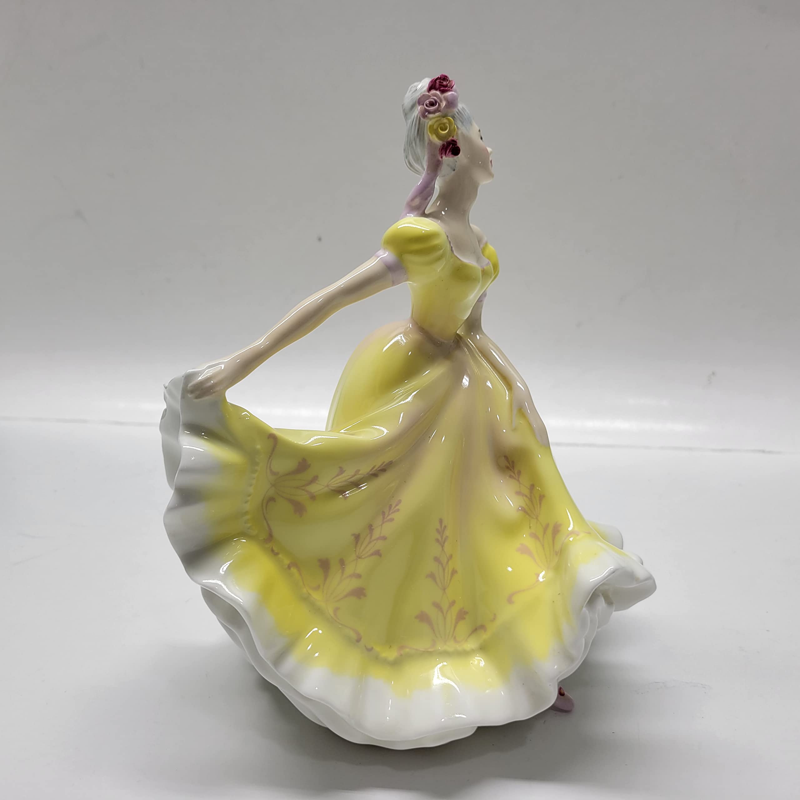 Amazon.com: Royal Doulton Ninette HN2379: Collectible Figurines: Home & Kitchen Amazon.com: Royal Doulton Ninette HN2379: Collectible Figurines: Home & Kitchen