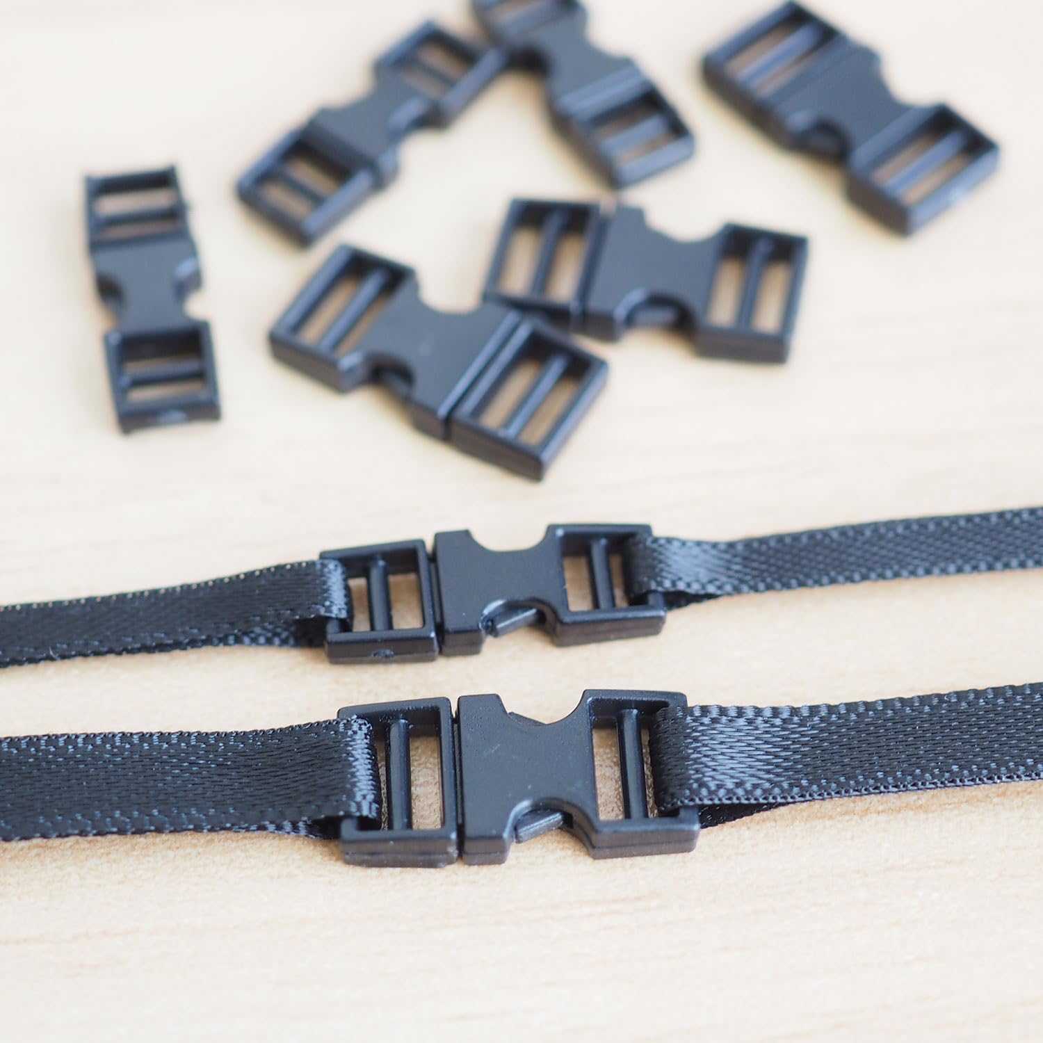 50PCS Mini Plastic Contoured Side Release Buckles for DIY Handmade Tiny Clothes Sewing Mini project production