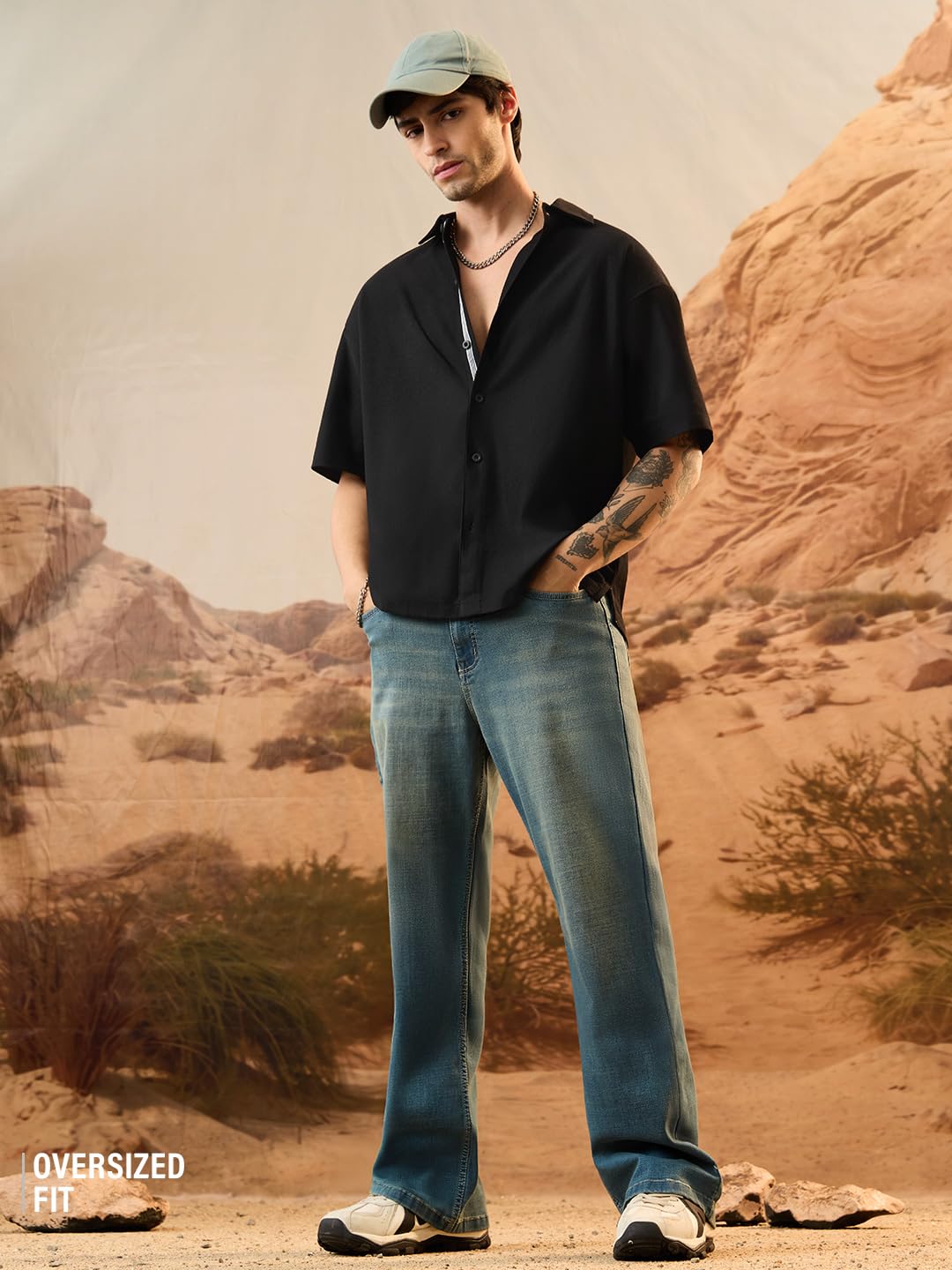 The Souled Store Camicia oversize: Dark Coal Uomini e Ragazzi Manica Corta Colletto Cubano Nero Solido Cotone Contrasto Abbottonatura a righe Spalla goccia Confortevole Camicie oversize casual