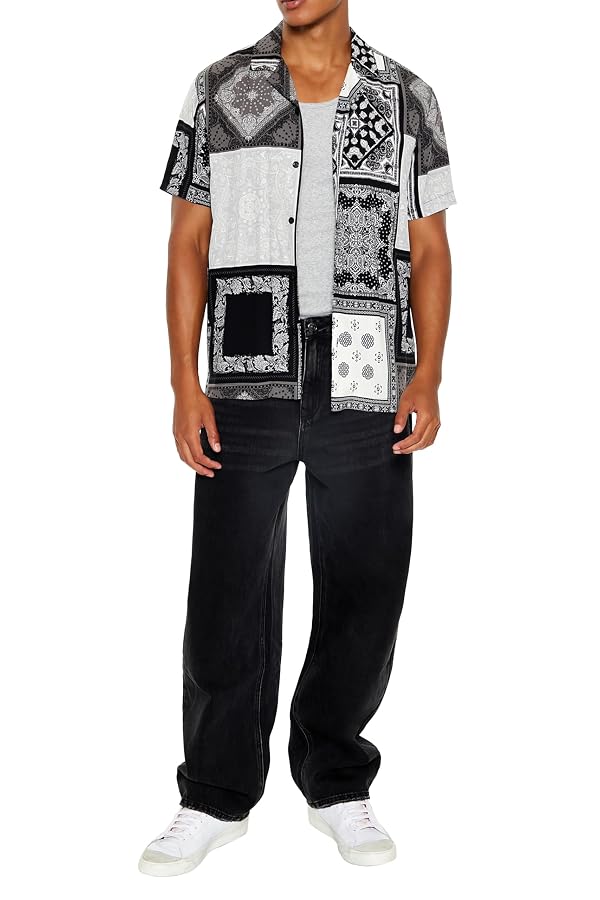Forever 21 Men's Colorblock Rayon Paisley Shirt Black/Multi Small by Forever 21 - Used condition - Image 2