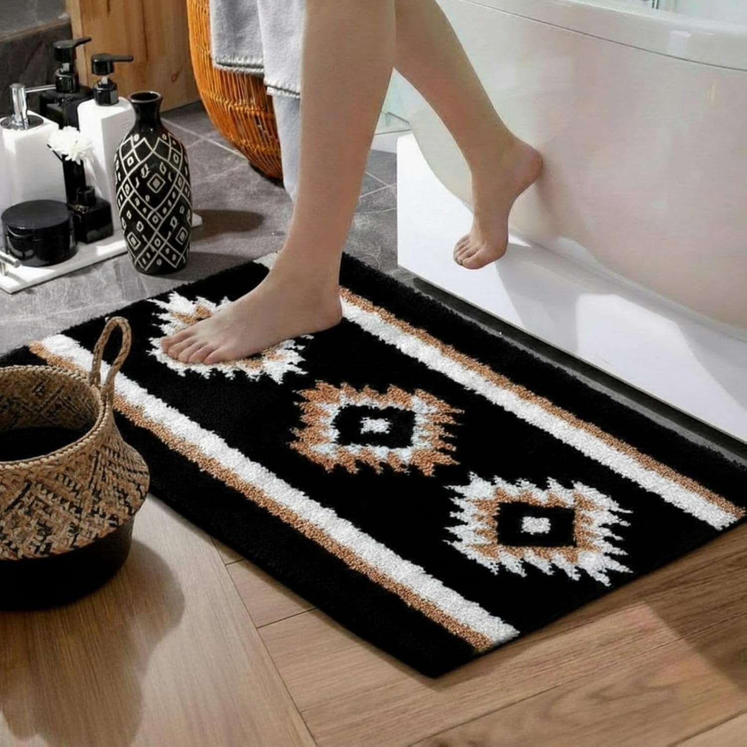 Tinideya 24x18 Inch Western Bathroom Rugs Boho Aztec Bath Mat Non Slip Native Tribal Rustic Geometric Soft Absorbent Carpet for Bathroom Shower Kitchen(Black)