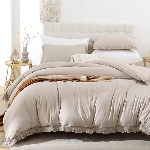 Smoofy Oatmeal Queen Comforter Set, 3 Pcs Boho Fringe Tufted Soft Microfiber Bedding Sets Queen Size, Tassel Chic Fluffy Comforter Sets for All Season (1 Comforter + 2 Pillowcases)