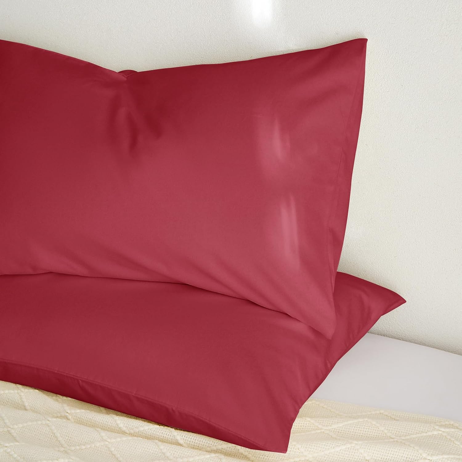 Cotton Standard Pillowcases - Set of 2, 800 Thread Count Cotton Pillowcases - Soft and Breathable Envelope Closure Pillow Cases - 20x26 Pillow Covers for Bed,Red