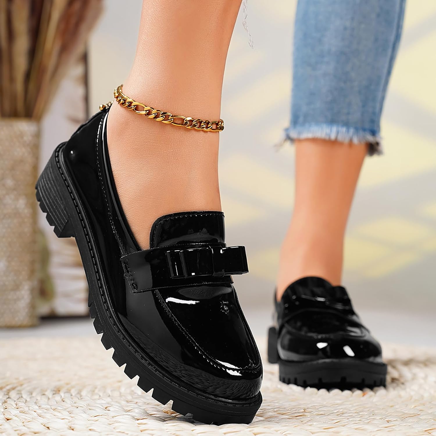 Women's Patent Leather Bow Chunky Heel Loafers Elegant Round Toe Slip On Comfort Non-Slip Lug Sole Platform Dress Shoes for Work Business Daily Casual