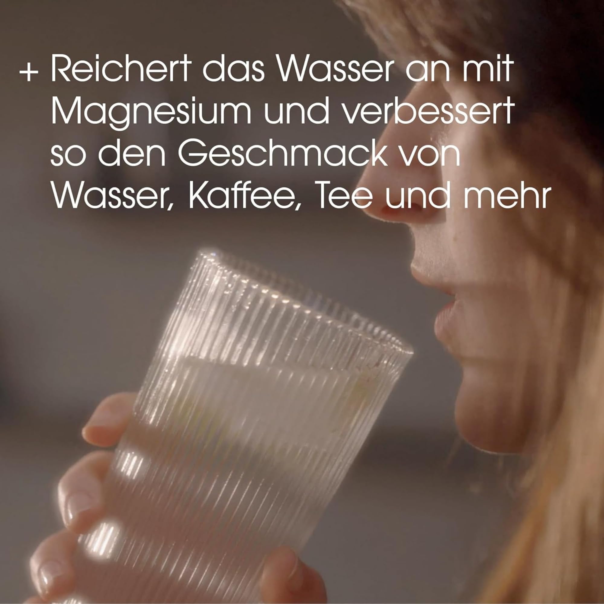 STELTON EM77 Wasserfilterkanne 2 L Smoke + Magnesium+ Wasserfilter 3er-Pack – Ersatzfilterkartuschen – Reduziert Chlor, Kalk & Verunreinigungen