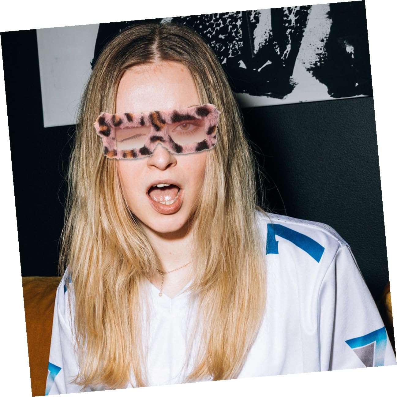 2pcs Plush Fuzzy Sunglasses Cat Eye Party Glasses Novelty Eyewear for Men Women Leopard Print Soft Material Frames
