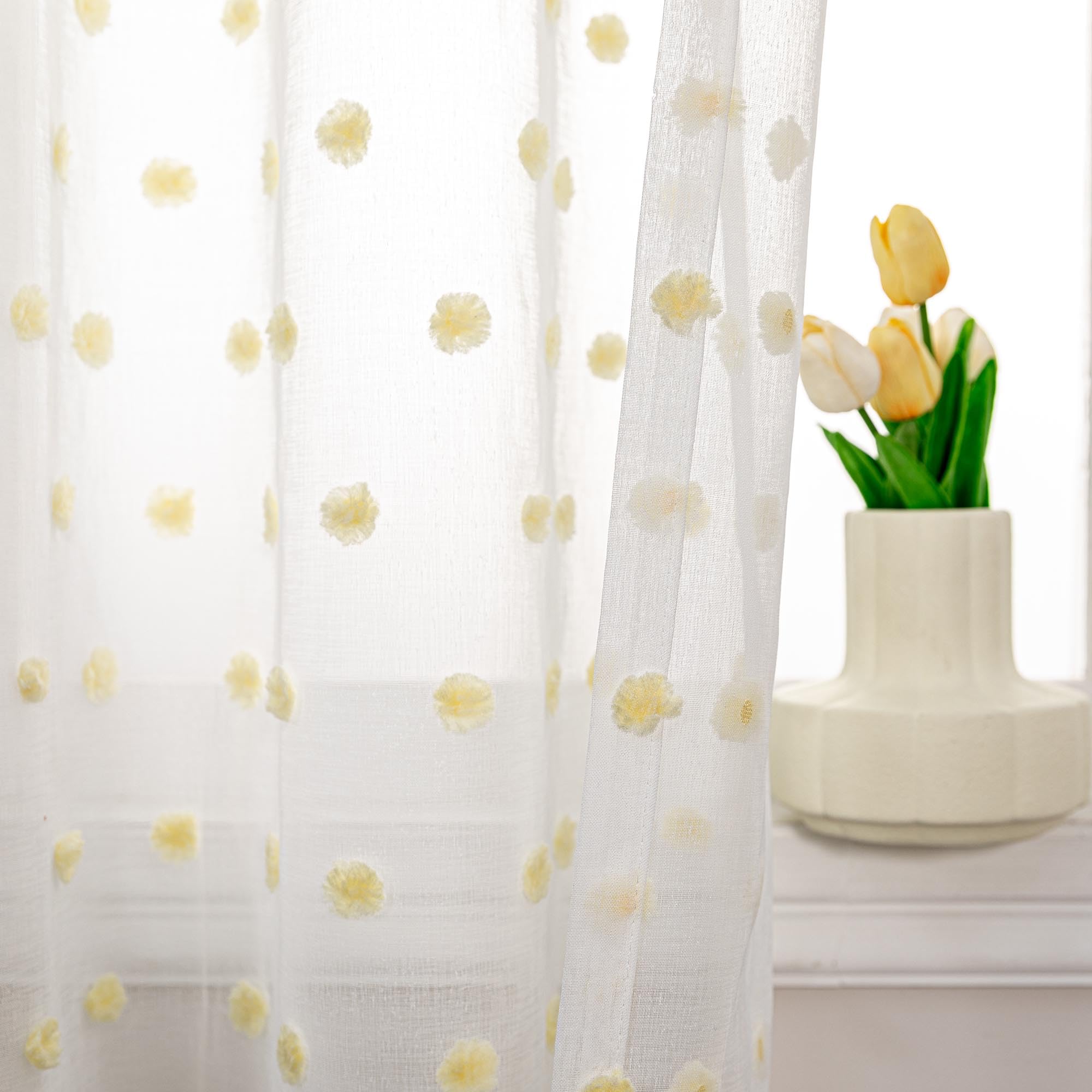 MYSKY HOME Gardine und Vorhänge mit Ösen Weiße Gardinen Wohnzimmer Schlafzimmer Vorhang 2er Set Gardine Halbtransparent Curtains for kinderzimmer, H 245 x B 140 cm, Gelb