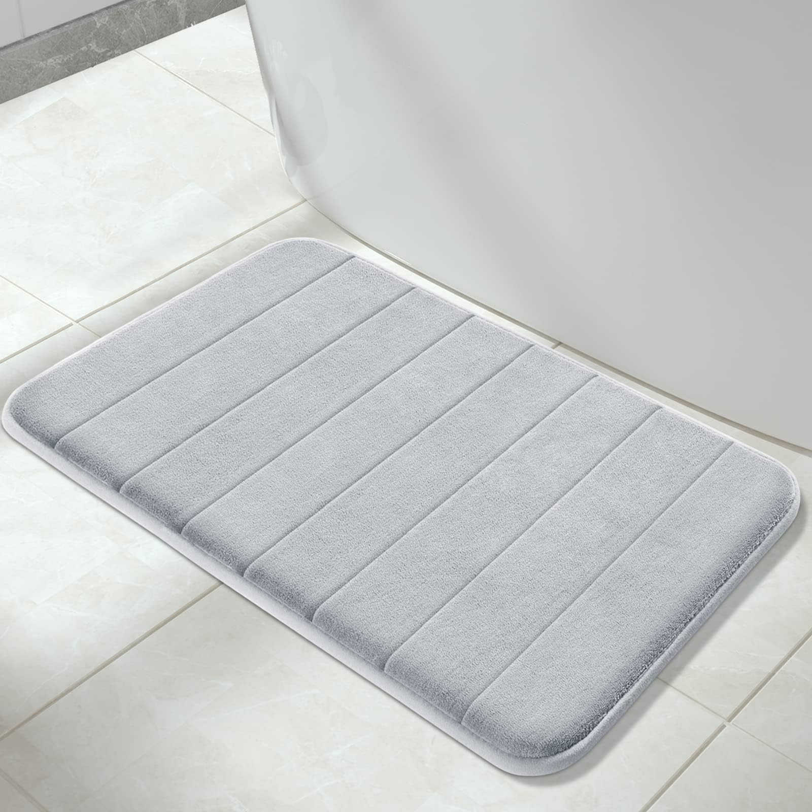 Yimobra Badematte rutschfest, 80 x 50 cm, Super Wasseraufnahme, Dick, Maschinenwaschbar, Leicht zu Trocknen Badezimmerteppich – Silber