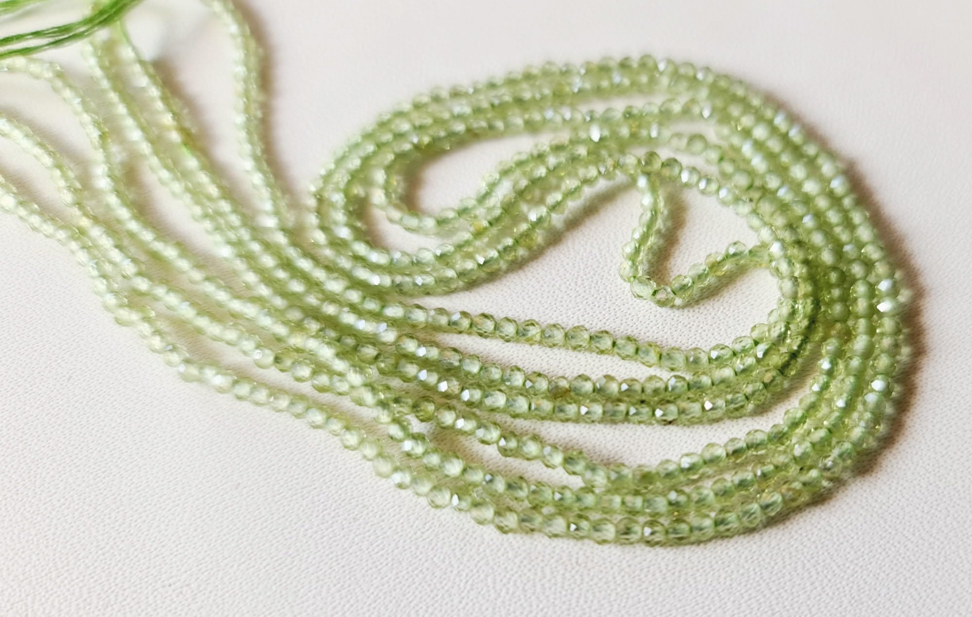 Rondelles facetados de peridoto de 2,5 mm, cuentas de peridoto natural para collar, joyería de peridoto (opciones 1STR - 5STR)