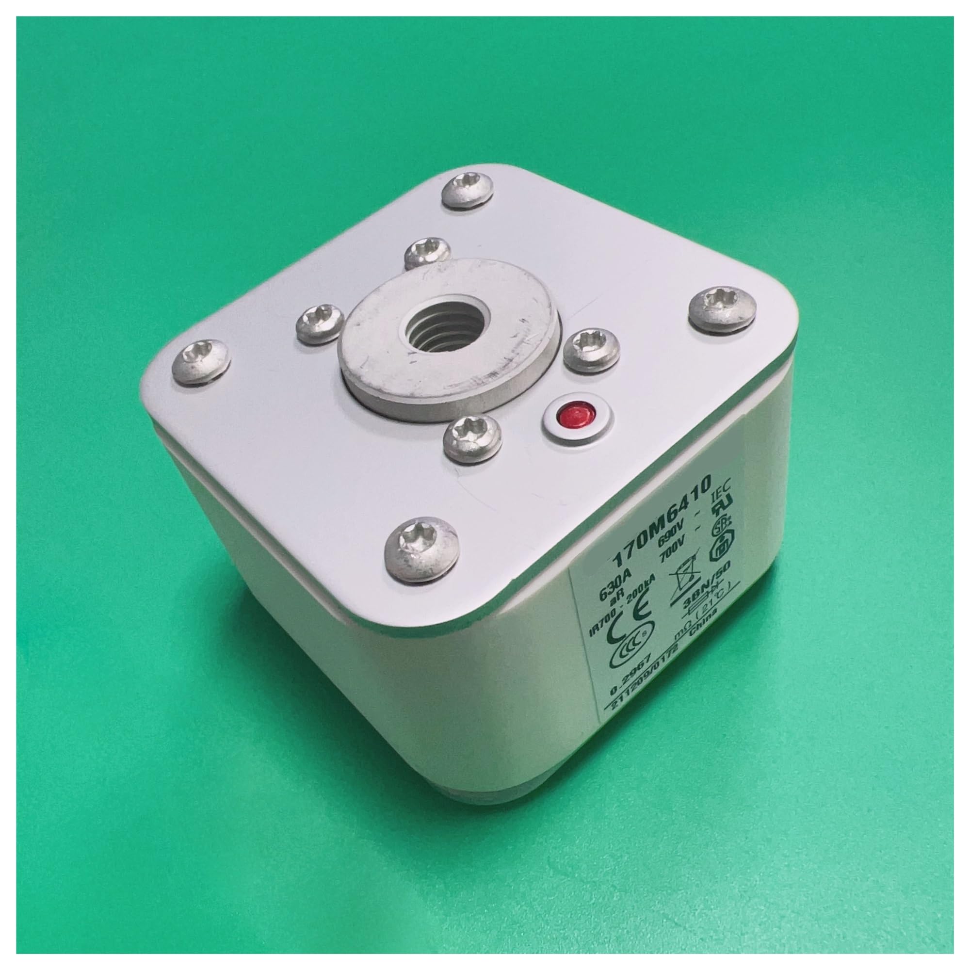 Fusible a couteau 170M6410 protégez vos variateurs industriels 630A 700VAC 38N/50