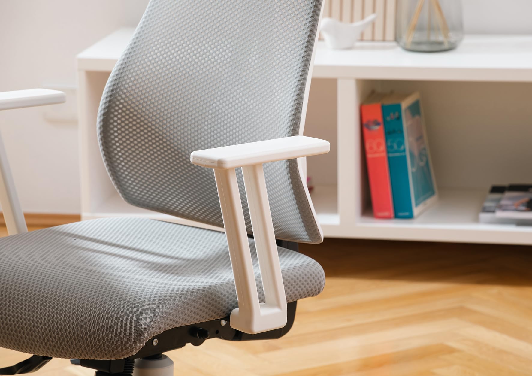 Sgabello Operativo Dinamico Sedia Da Ufficio Ergonomica Girevole Con Ruote Seduta Extra Ampia Inclinazione Di 10 Regolabile In Altezza Imbottitura Nera Spessa 56154356
