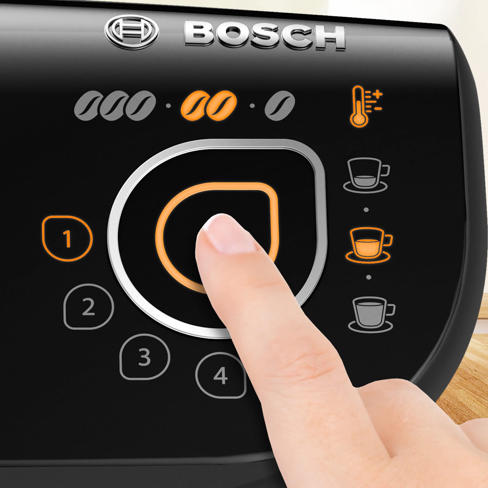 Bosch ekspres do kawy Tassimo My Way 2 TAS6503, z filtrem do wody, ponad 70 napojów, personalizacja, w pełni automatyczny, łatwe przygotowanie, 1500 W, 1,3 l, czerwony