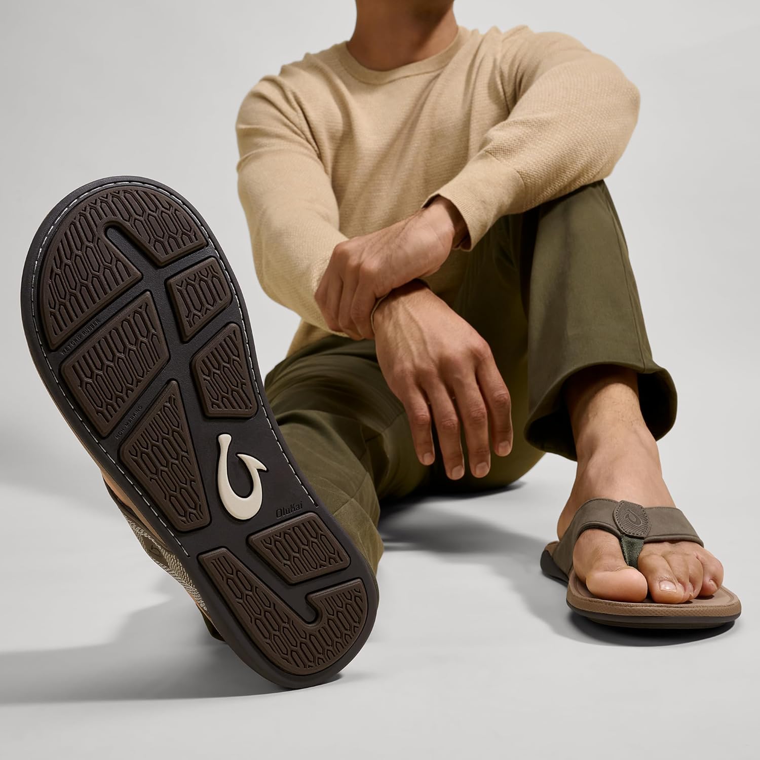OLUKAI Tuahine Men's Waterproof Leather Sandals, Versatile Beach Flip Flops, Arch Support & Comfort Fit, Lightweight & Durable, Enhanced Grip & Traction - Image 8