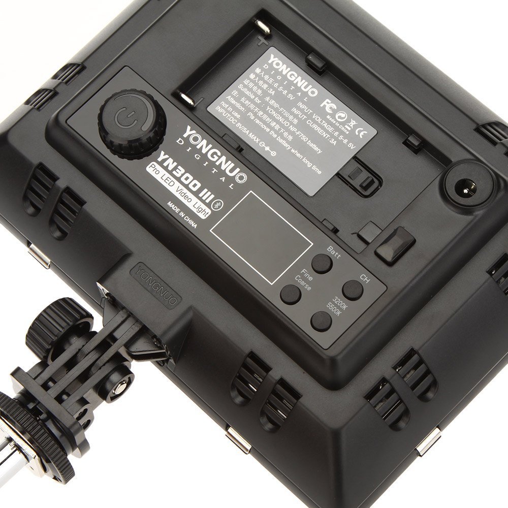 Yongnuo YN-300 III YN300 III Pro lampa wideo LED 3200 K-5500 K, temperatura barwowa do aparatów Canon Nikon DV i kamkorderów z akumulatorem WINGONEER NP-F750 i ładowarką