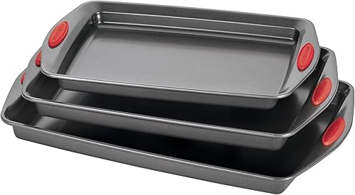 Vista 37 de Rachael Ray - Juego de utensilios antiadherentes para hornear con agarres, bandejas de galletas antiadherentes, bandejas para hornear, 3 piezas