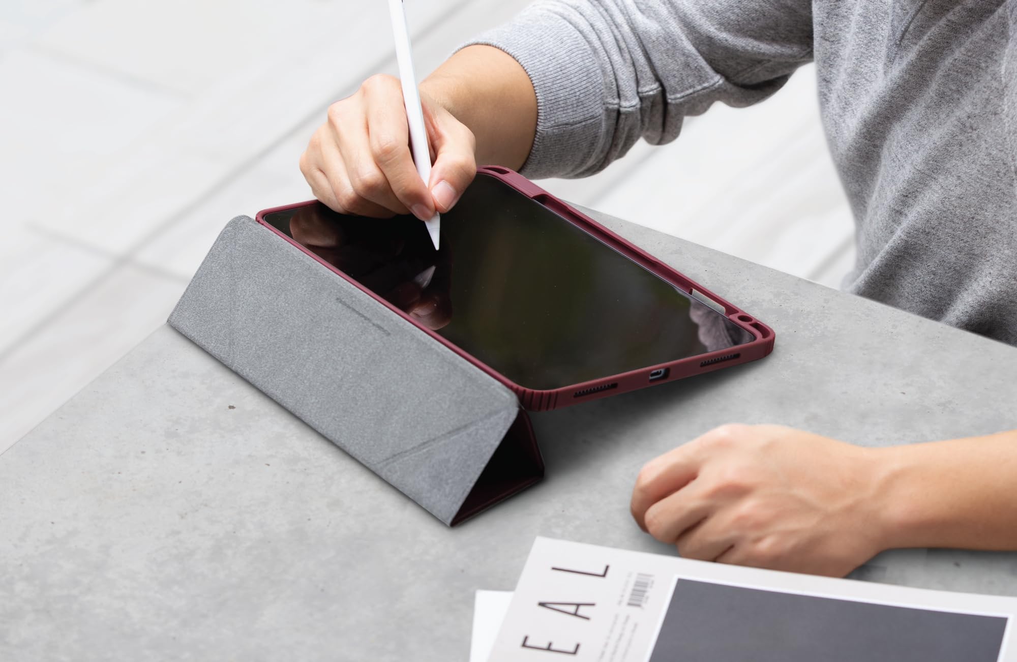 UNIQ Movierte antimikrobielle Schutzhülle für iPad Air 10,9 (2022/20) – Anthrazitgrau