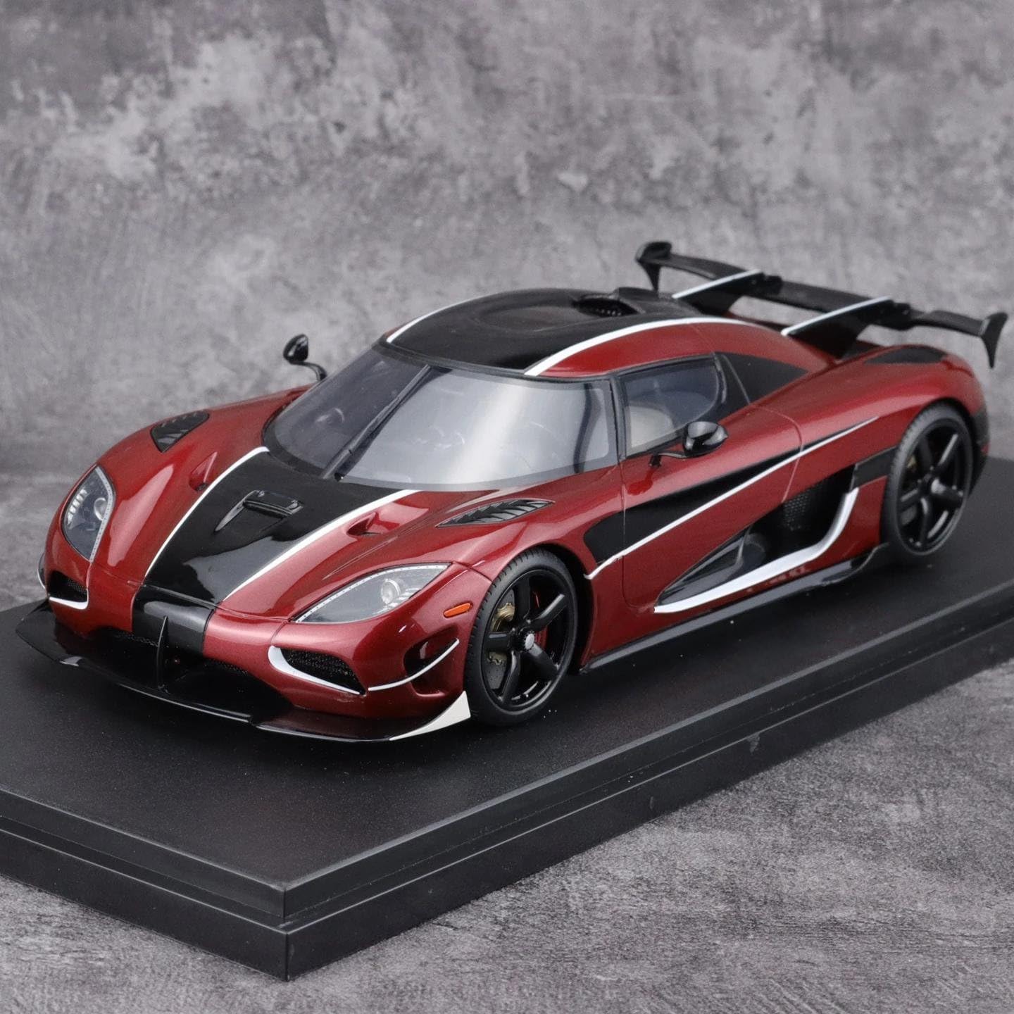 BANKOTO Diecast Car 1:18 For Koenigsegg For Agera For RS 2017 Car Model Static Hobbies Collections Collectible Model