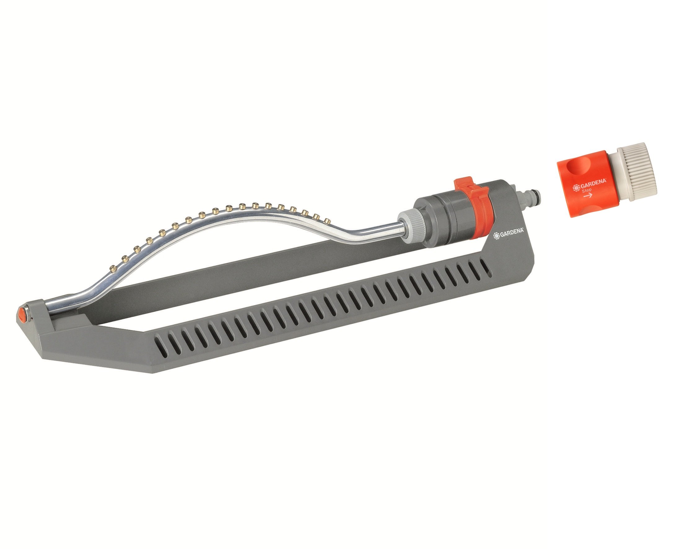 Arroseur oscillant Gardena Polo 280 pour réparer une pelouse sèche sans flaques