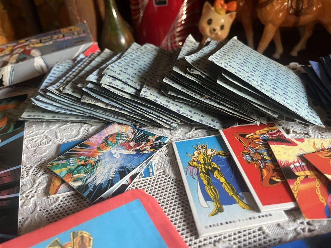 Amazon.co.jp: 聖闘士星矢 カード セット 駄菓子 昭和レトロ て : おもちゃ