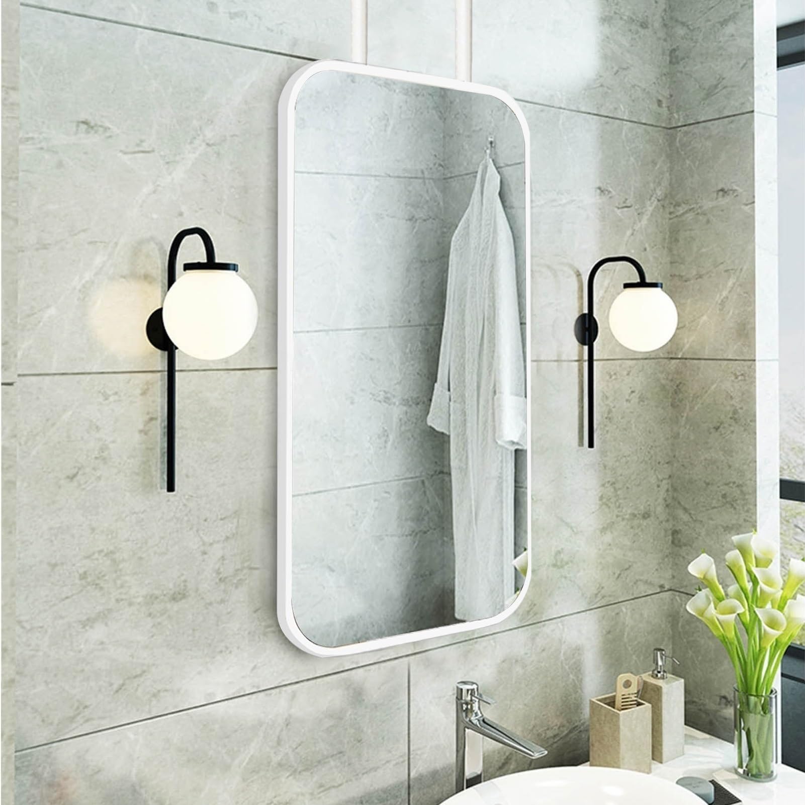 金属製の吊り下げロッド付き天井取り付けミラー、バニティミラーブラックメタルフレームミラー、バスルーム用フローティングウォール装飾ミラ  金属製の吊り下げロッド付き天井取り付けミラー、正方形ミラー壁装飾ミラー、長方形のバスルームバニティミラー - カスタマイズ ...