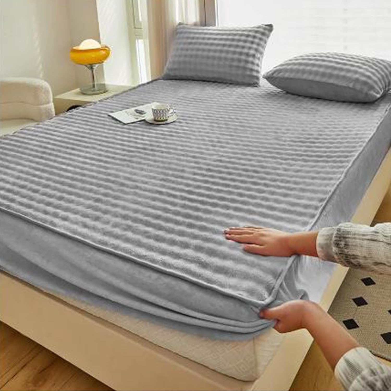 Fitted Sheet Milk Velvet Bedsheet, Super Soft Cozy Comfy Bed Sheets with 12'' Deep Pocket, Suitable for Fall Winter and Spring(Gray,150 * 200cm)