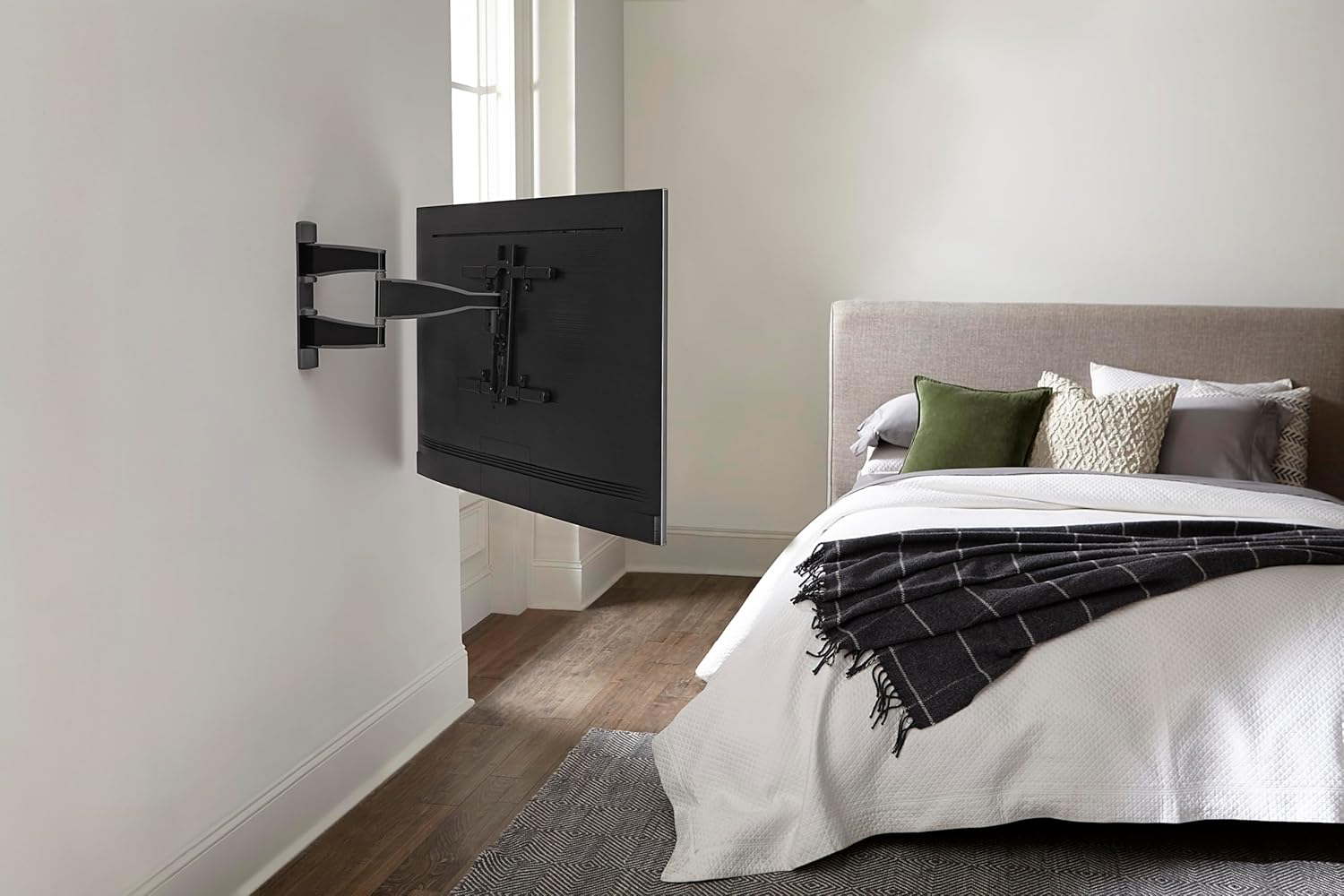 Sanus Vmf720 (B2) Slim Full Motion Swivel TV Bracket (32-55")