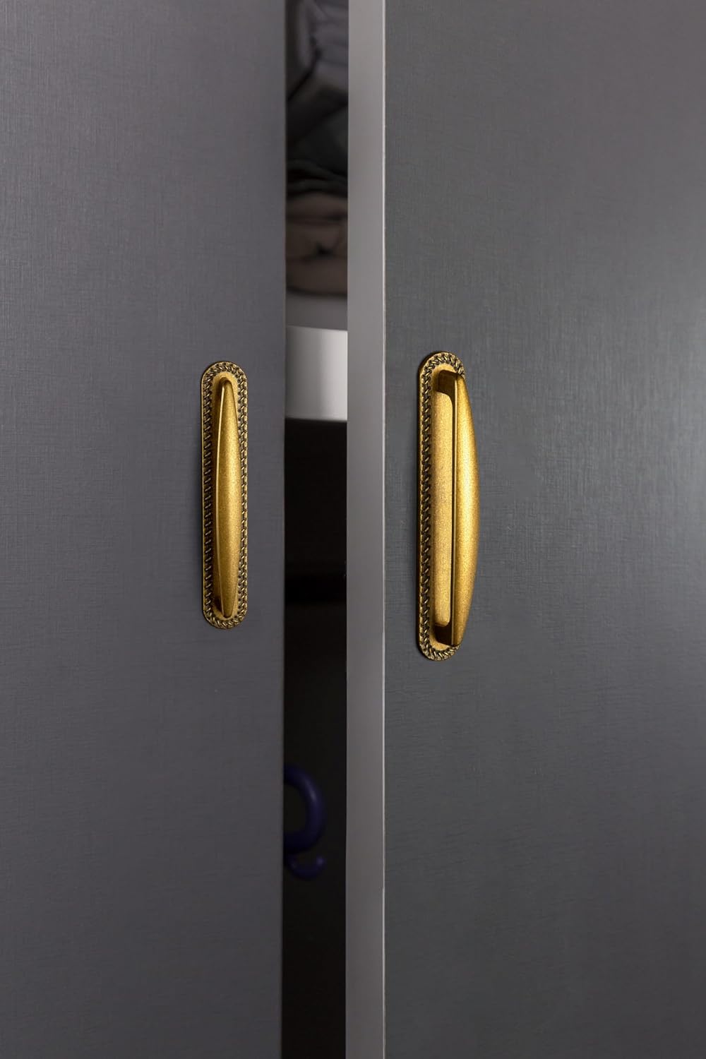 2 Pack Antique Brass Cabinet Pulls with Backplate, 5 Inch Hole Center Vintage Braided Rope Drawer Handles, Solid Zinc Alloy Decorative Hardware for Dresser, Wardrobe, Kitchen Cupboard