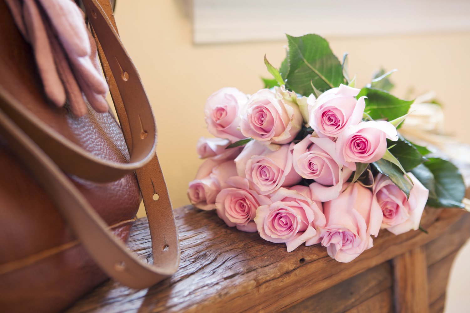 KaBloom - Bouquet of 12 Fresh Cut Pink Roses (Farm-Fresh, Long-Stem) with Free Vase Included - Fresh Flowers for Birthday, Valentine's & Mother's Day