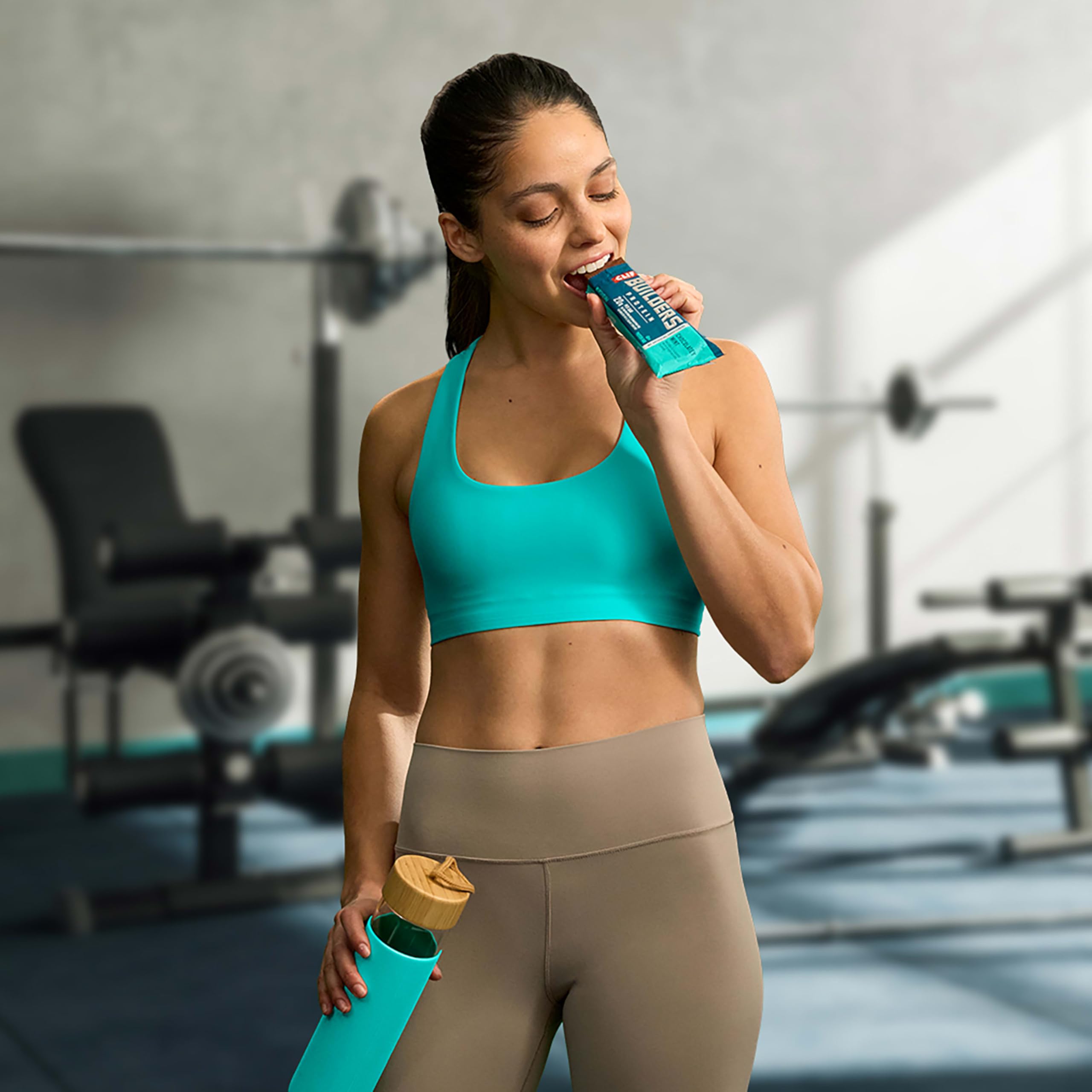 Clif Builder's - Sabor a chocolate y menta, barras de proteína vegetal, sin gluten, sin OMG, bajo índice glucémico, 20 g de proteína, 68 ml (paquete de 12)