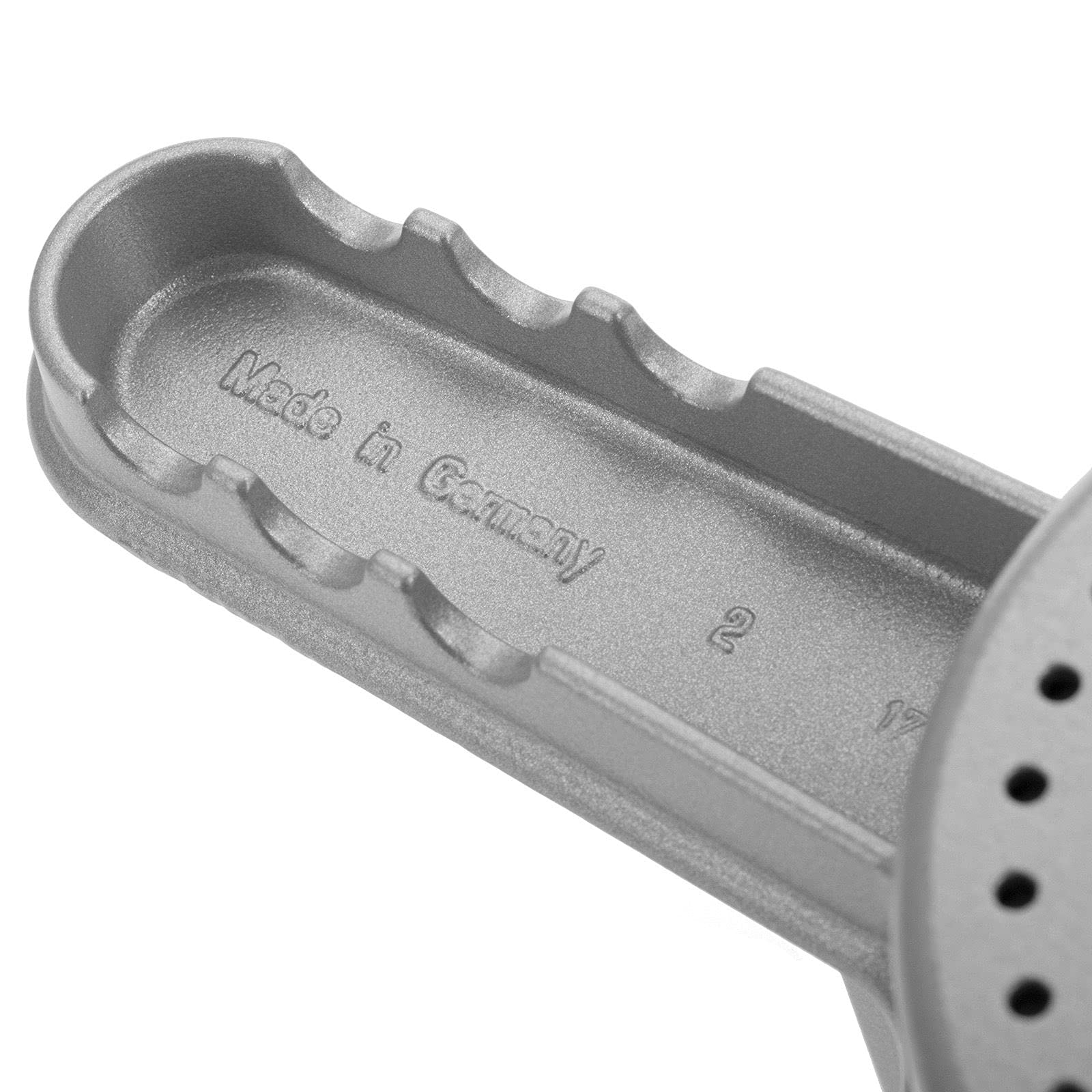 Westmark Spätzle-/Kartoffelpresse, Retro-Verpackung, Aluminiumdruckguss, 41 x 9,3 x 11 cm, Spätzlepress, Silber, 6110RT60