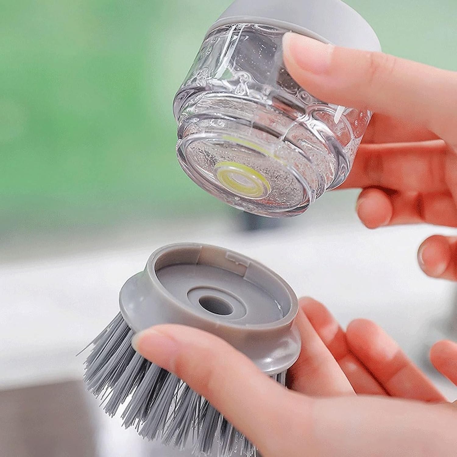 Brush Pot Artifact Kitchen Pot Cleaning Tool Brush Home Dishwashing Oil Brush Pot – for Dishes and Household Cleaning