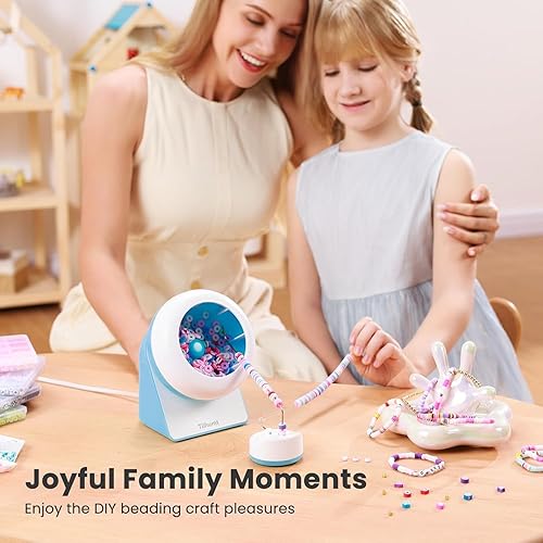 Vista 23 de Tilhumt Juego de 2112 cuentas para hacer 18 pulseras de la amistad, kit de fabricación de pulseras con 12 colores de cuentas de arcilla polimérica