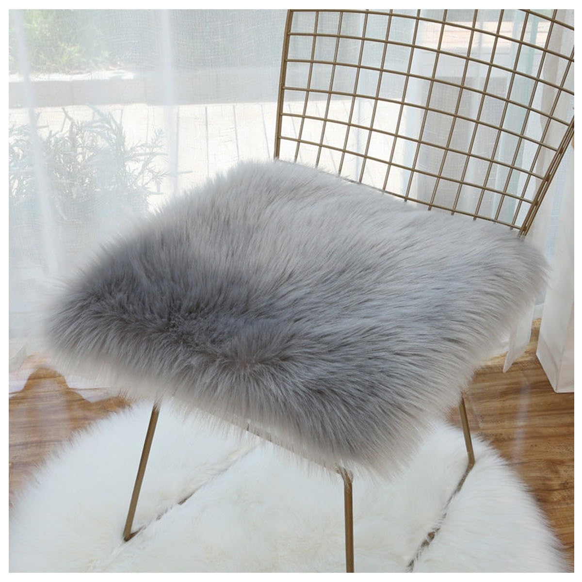 Uyeoco Y2 Fluffy Shaggy Chair Seat Pad Soft Anti Slip Seat Cushion Plush Faux Fur Sheepskin Silky Seat Cushion Circular Chair Cushions For Indoor Outdoor Garden Dining Bistro Patio Office Coffee Shop(,50X50cm