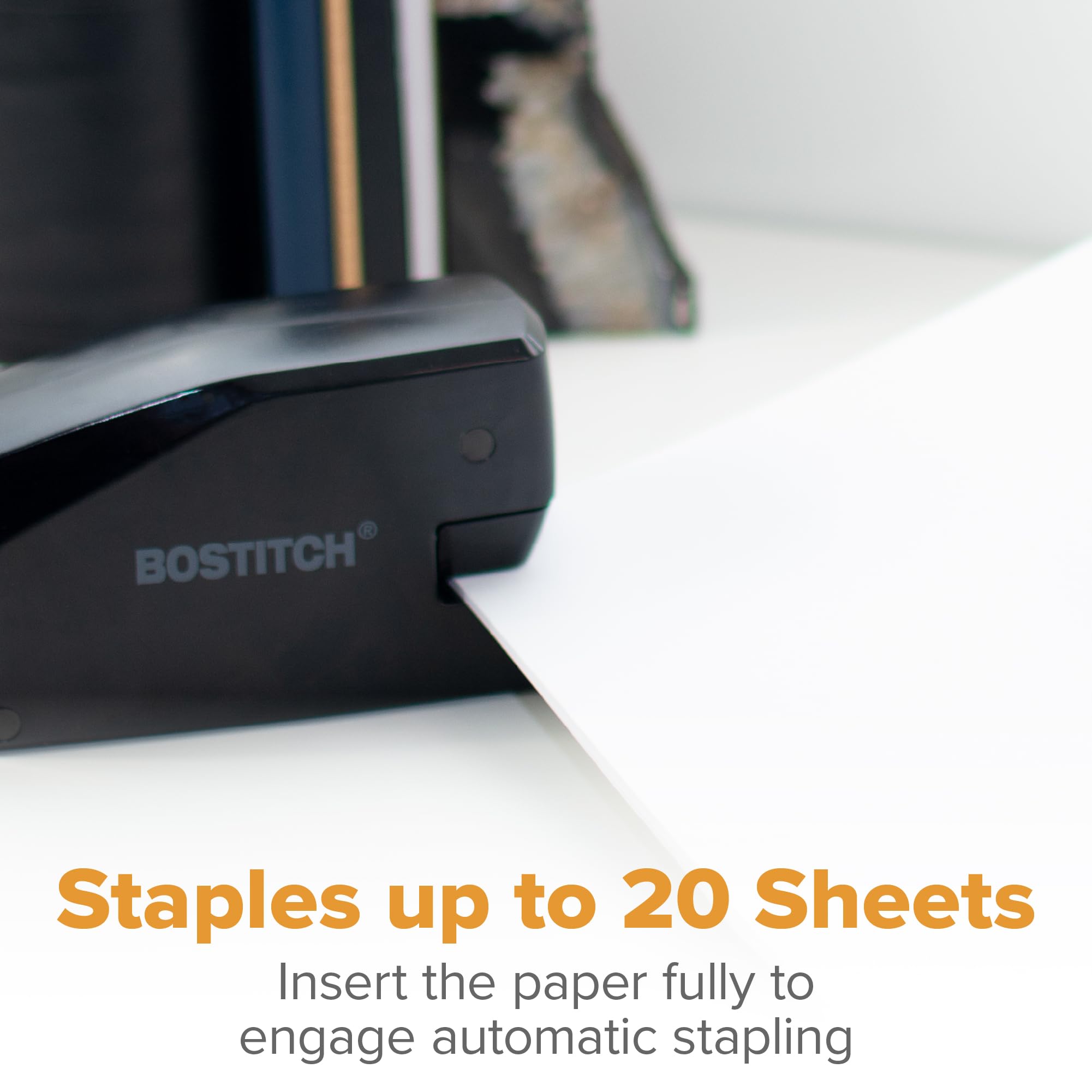 Bostitch Agrafeuse électrique portable de bureau, 20 feuilles, alimentation AC ou batterie, noir (MDS20-BLK)