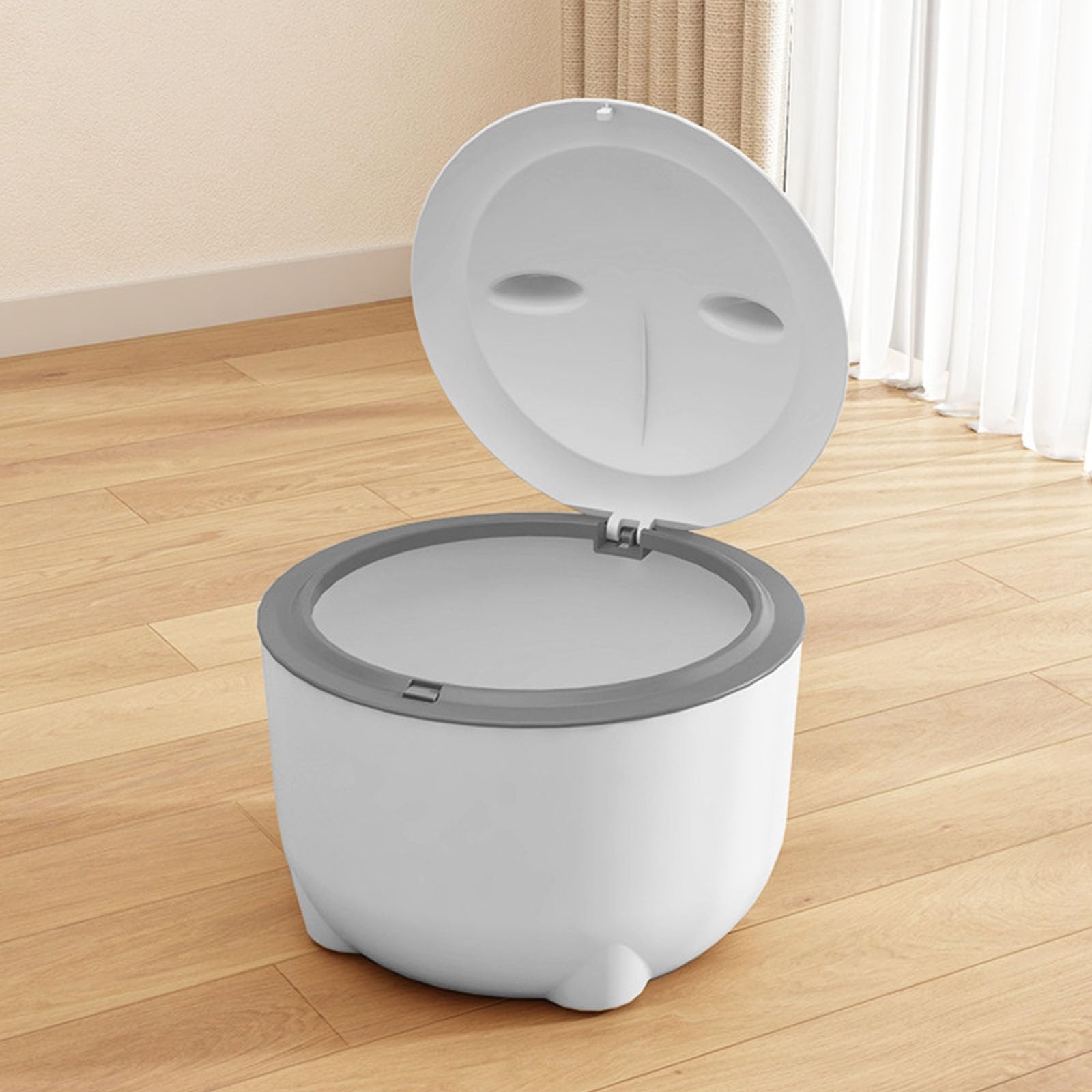 Pattumiera multifunzionale per gatti con coperchio a pressione dal design chiuso, ideale per il controllo degli odori in una soluzione di rifiuti domestici adatta ai gatti