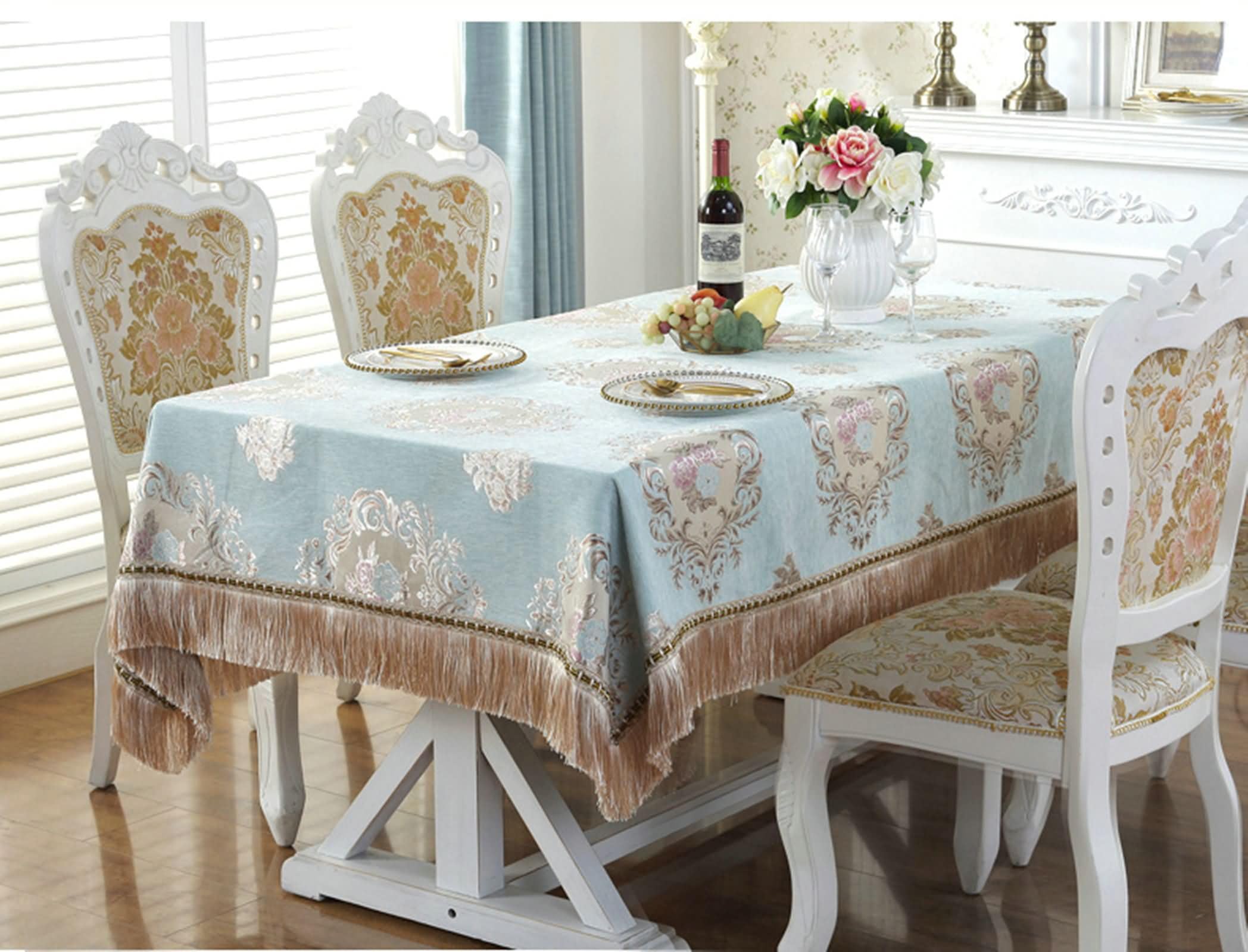 Nappe jacquard floral vintage 160x160 lavable anti tache polyester