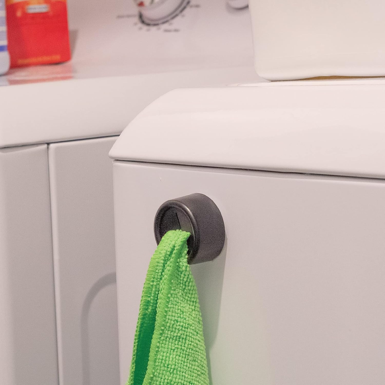 S&T INC. Round Adhesive Push Towel Hooks for Kitchen, Hand and Dish Towels, Matte Black, 4 Pack