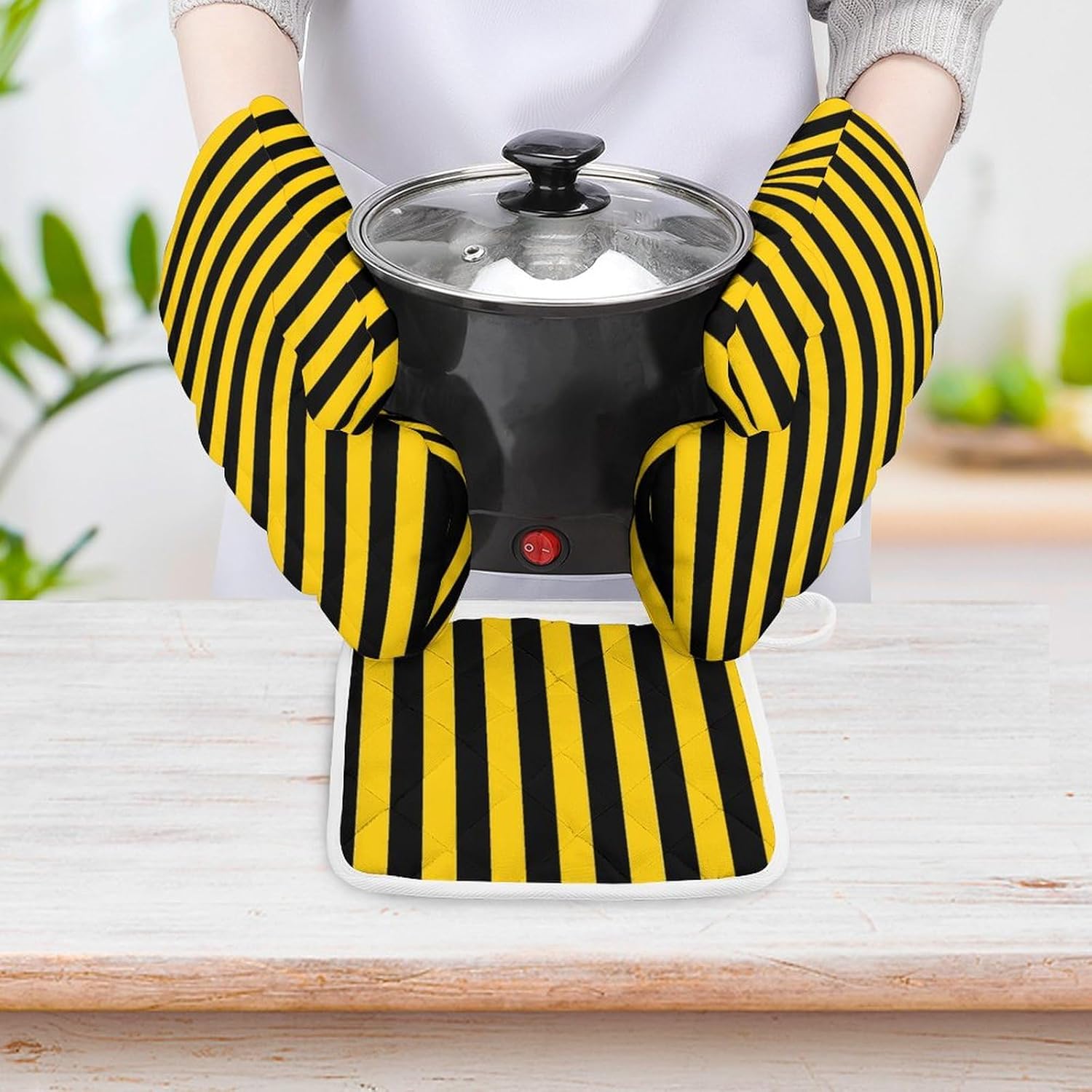 Bee Stripes Print Oven Mitts and Pot Holders 3 Piece Sets Heat Resistant Gloves Hot Pads Potholders for Kitchen Baking Cooking