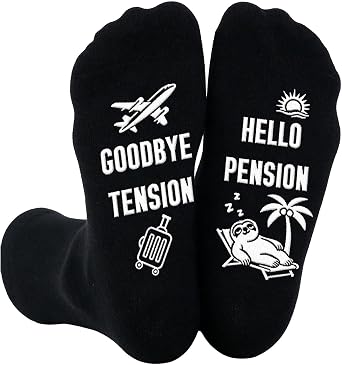 Funny Retirement Socks, Do Not Disturb/Im Retired Gifts for Men Women,Funny Socks 2026 Retirement Gifts for Present
