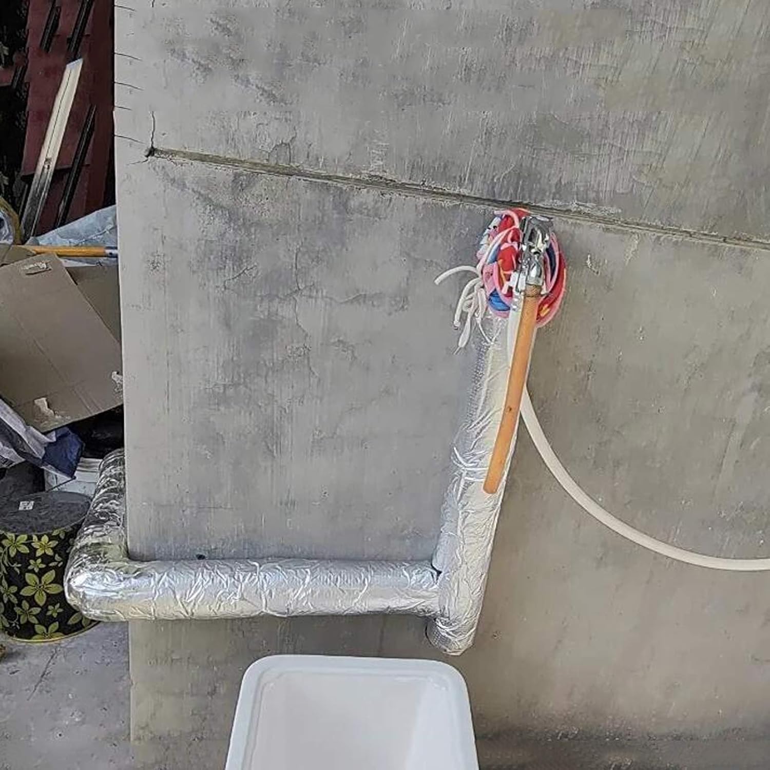 95cm Length Insulation Lagging Wrap Rubber Tubular Pipe Insulation Thickness 30mm Self-Sealing Insulated Pipe for Air Conditioner Thermal Plumbing Tubes, Silver