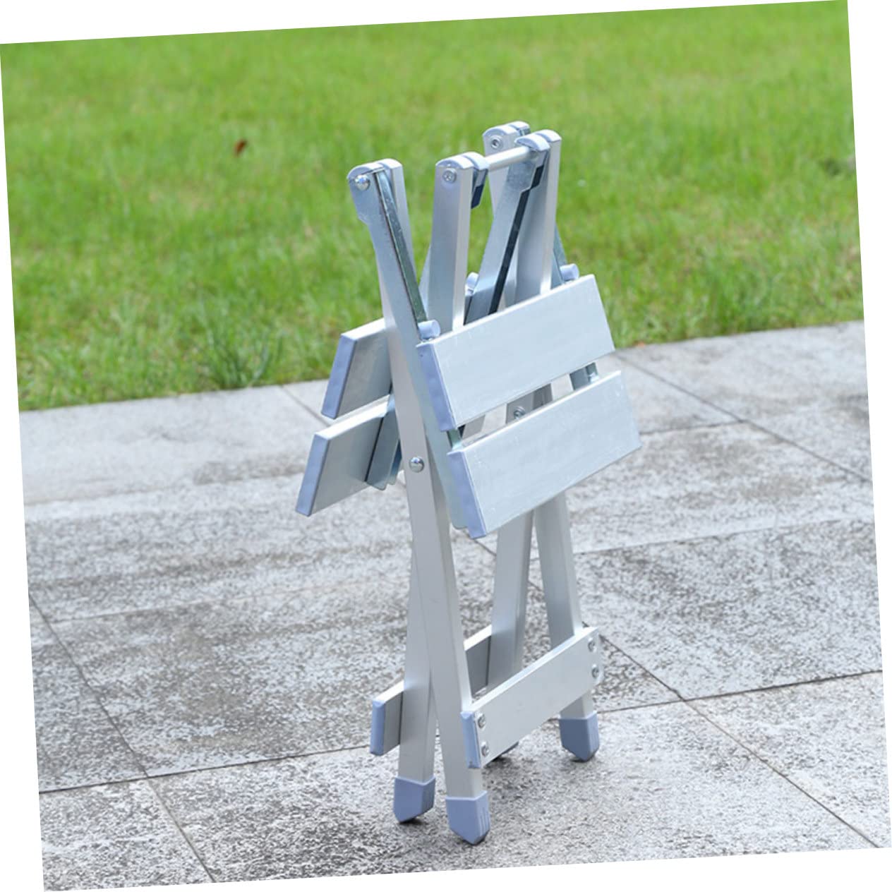 BESPORTBLE Sedia Pieghevole Superficie Liscia in Lega di Alluminio Argento Sgabello Portatile e Attività All'aperti per Campeggio e Picnic per Pesca