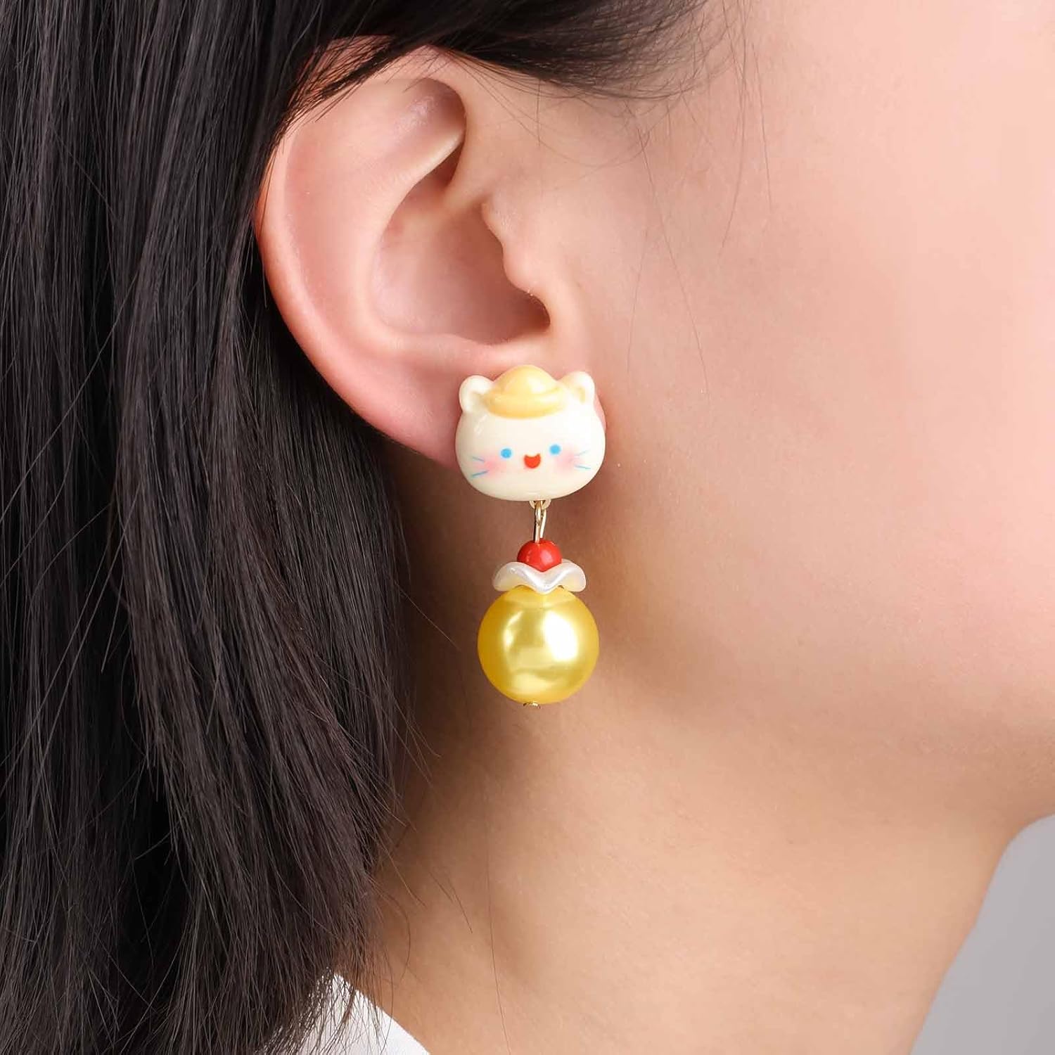 Vintage Cartoon Cat Earrings Yellow Ball Dangle Earrings Funny Cat Stud Earrings Cat Bead Drop Earrings Acrylic Bead Earrings Jewelry for Women - Image 2